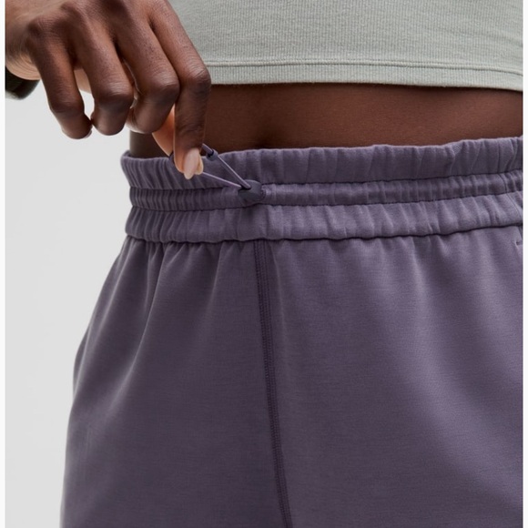 NWT Lululemon Softstreme High Rise Short 4” - Picture 3 of 11